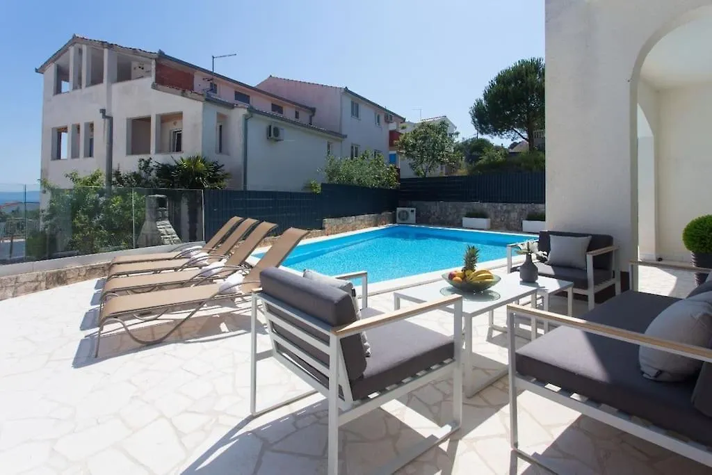 Luxury Villa, 40 Sqm Heated Private Pool, Gym, Seaview, 200M To Beach, 7 Bedrooms Trogir 0*,  Croatia